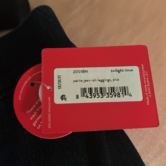 SPANX Jean-ish Ankle Leggings. Brand new. Never worn. Twilight Rinse. Petite 1X. - Picture 5 of 7